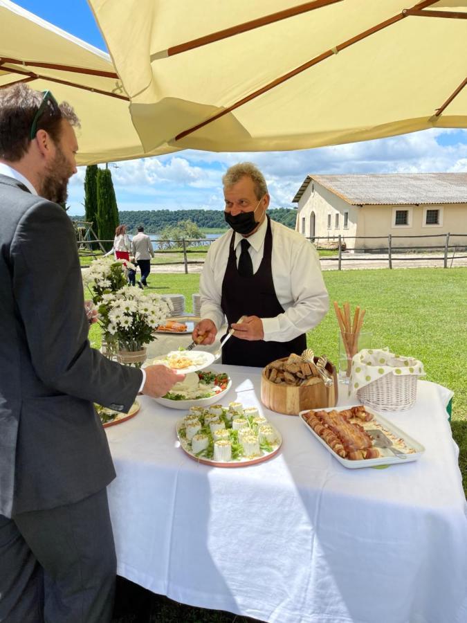 Agriturismo Potrero Grande Sul Lago Di Martignano Con Spiaggia Campagnano Di Roma Exterior photo